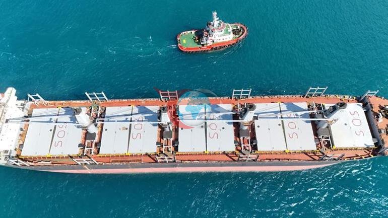 5 İHA-nın hücumuna məruz qaldı Zərərçəkən gəmi Boğazdan keçdi