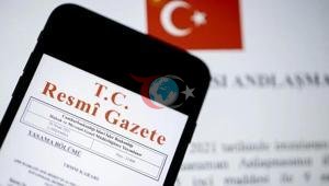 Enerji və Təbii Sərvətlər Nazirliyinin vəzifəyə təyin və vəzifədən azad edilməsi qərarları Enerji Nazirliyinin və Təbii Sərvətlər Nazirliyinin Rəsmi Qərarındadır