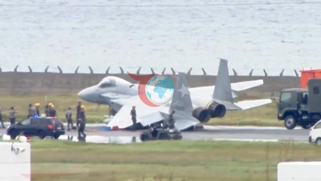 F-15 жойғыш ұшағы Жапонияда ұшу-қону жолағында қанатына қонды: Наха әуежайында төтенше жағдай