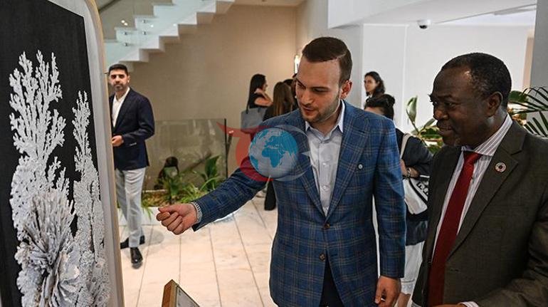 Atık malzemeler sanat eserine dönüştü Atığın hikayesi sergisi ziyarete açıldı
