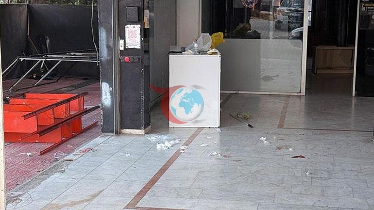 Adanada ailecek verecek meselesi aile katliamına dönüştü Baba ve oğlu öldü, anne ağır yaralı