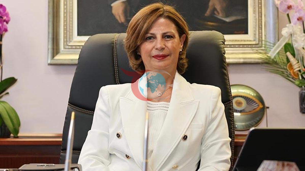 Eskişehir Büyükşehir Belediye Başkanı Ayşe Ünlüce CHP'den İstifa Ederek Yeni Parti'ye Geçti