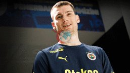 Dominik Livakovic Barcelona'ya addım-addım! Transfer ödənişi Fənərbaxçanın 2. sinifdə yüklənəcəyi açıqlandı. hündürlük = 