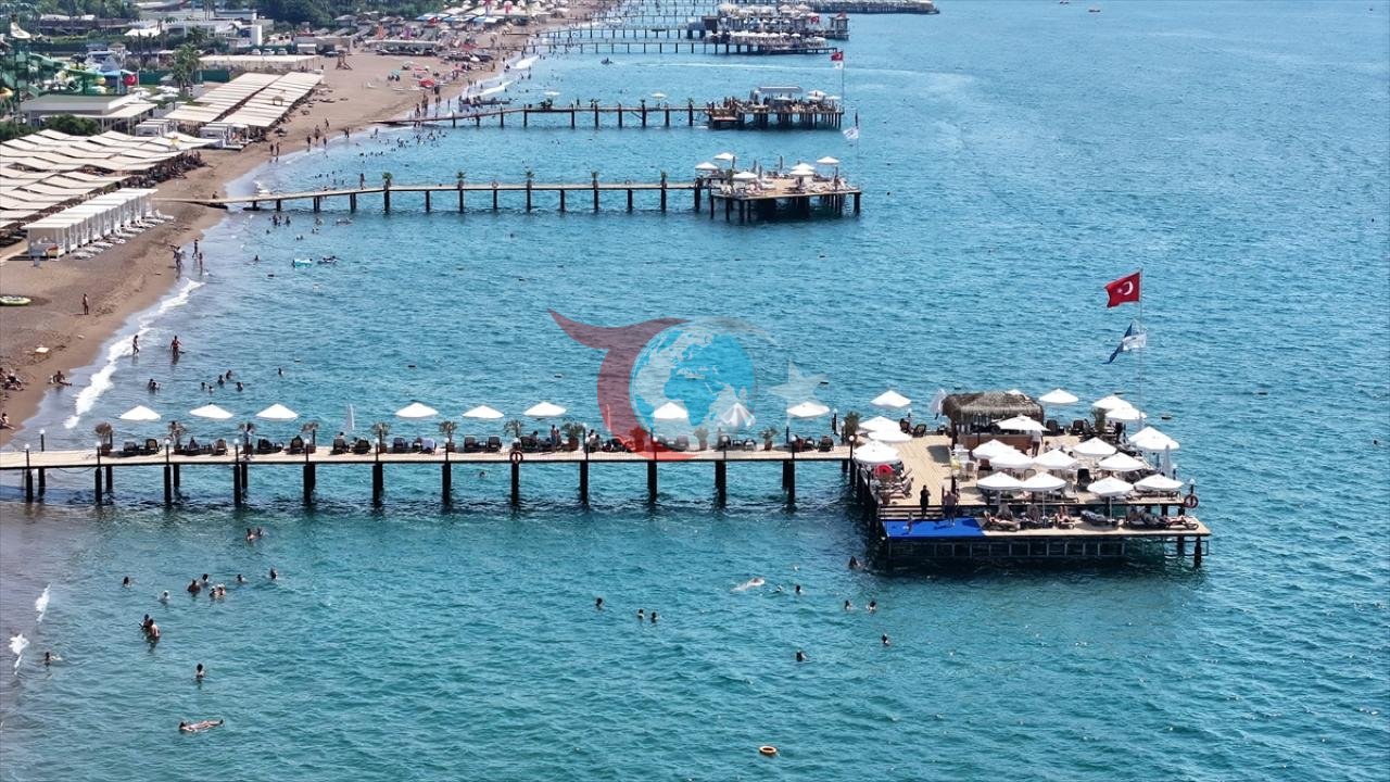 Antalya Turizmde 10 Milyon Sınırını Aşarak Rekora Koşuyor: Dev Kongreler Kapıda