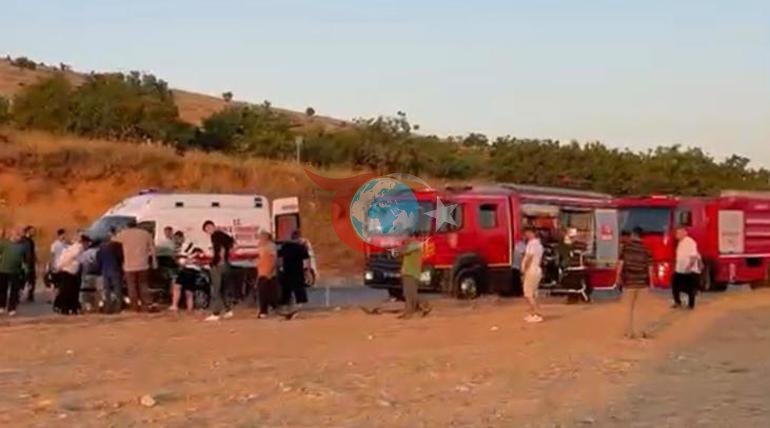 Gaziantepte feci kaza 2 otomobil çarpıştı: 3 ölü, 2si çocuk 3 yaralı