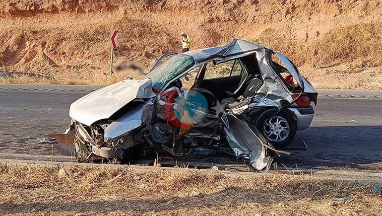 Gaziantepte feci kaza 2 otomobil çarpıştı: 3 ölü, 2si çocuk 3 yaralı