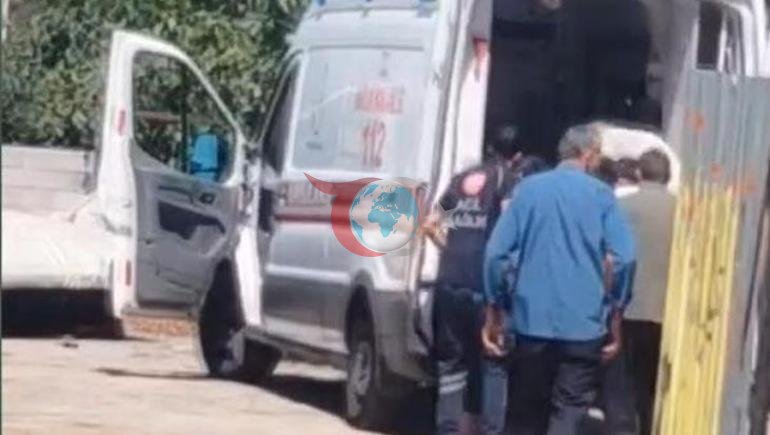 Sultanbeyli’de çatı kazası 2 işçi yaralandı, birinin durumu ağır