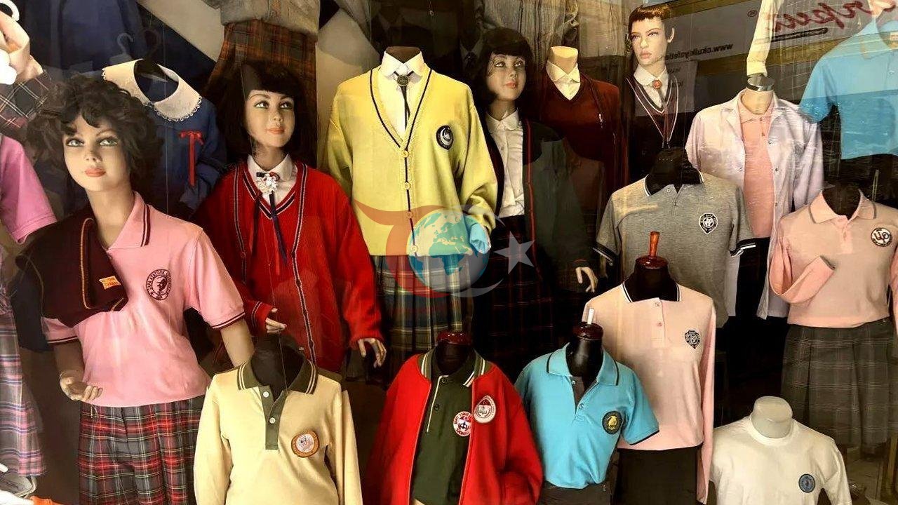Okulların Açılmasına Az Kala Okul Kıyafeti Alışverişi Başladı: İşte Güncel Fiyatlar ve Uzman Uyarıları