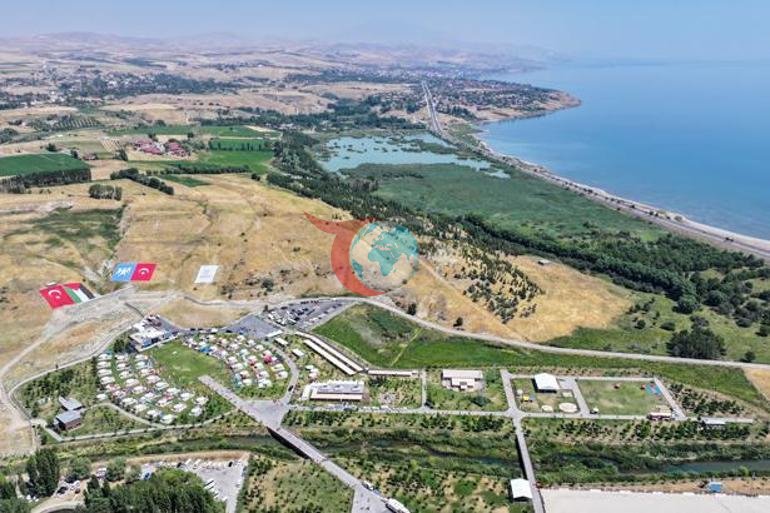 Ahlat’ta Malazgirt coşkusu 32 bin kişi akın etti, ikinci gün heyecan zirvede