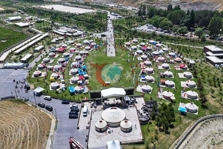 Ahlat’ta Malazgirt coşkusu 32 bin kişi akın etti, ikinci gün heyecan zirvede