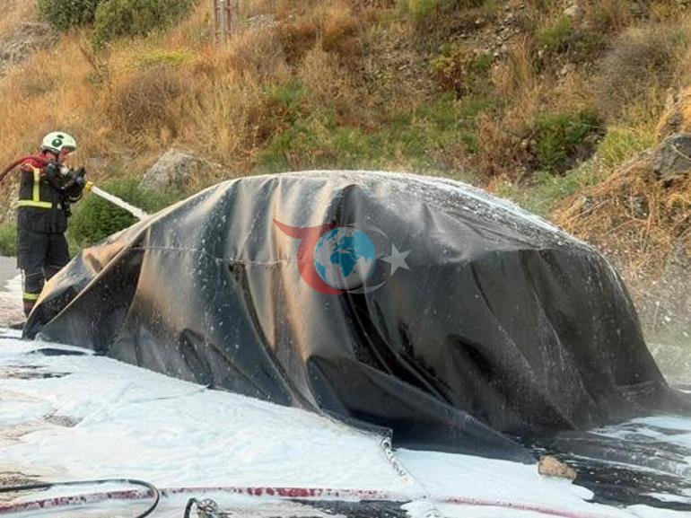 8 milyonluk lüks araç yolda alev alev yandı 12 saat boyunca söndürülemedi