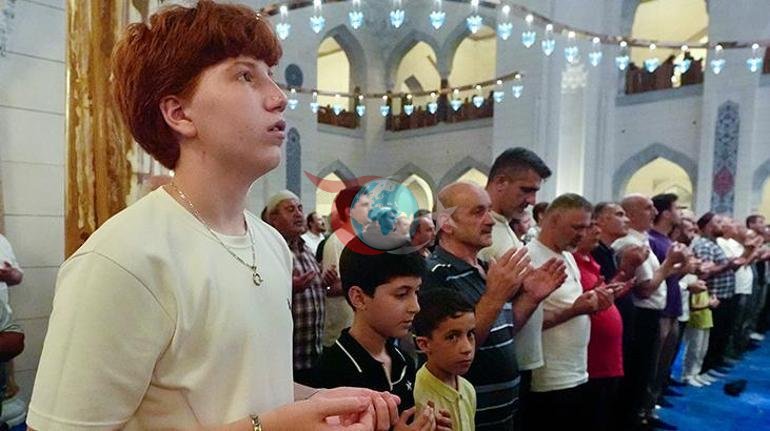 Mevlit Kandili İstanbuldaki camilerde dualarla idrak edildi
