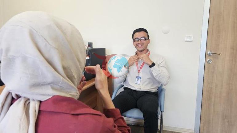 Kayıt alan gözlük devrede Depresyon tanısında yeni dönem: Mimikleri ve sesi analiz ediyor