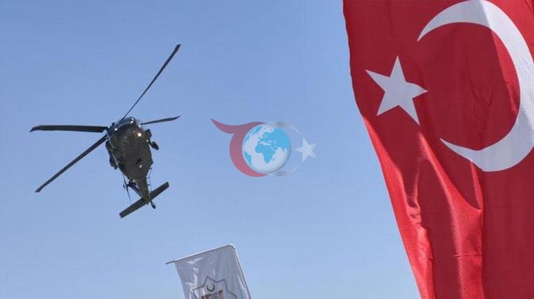 İlgiyle izlendi Malazgirt’te jandarma helikopterlerinden müthiş gösteri