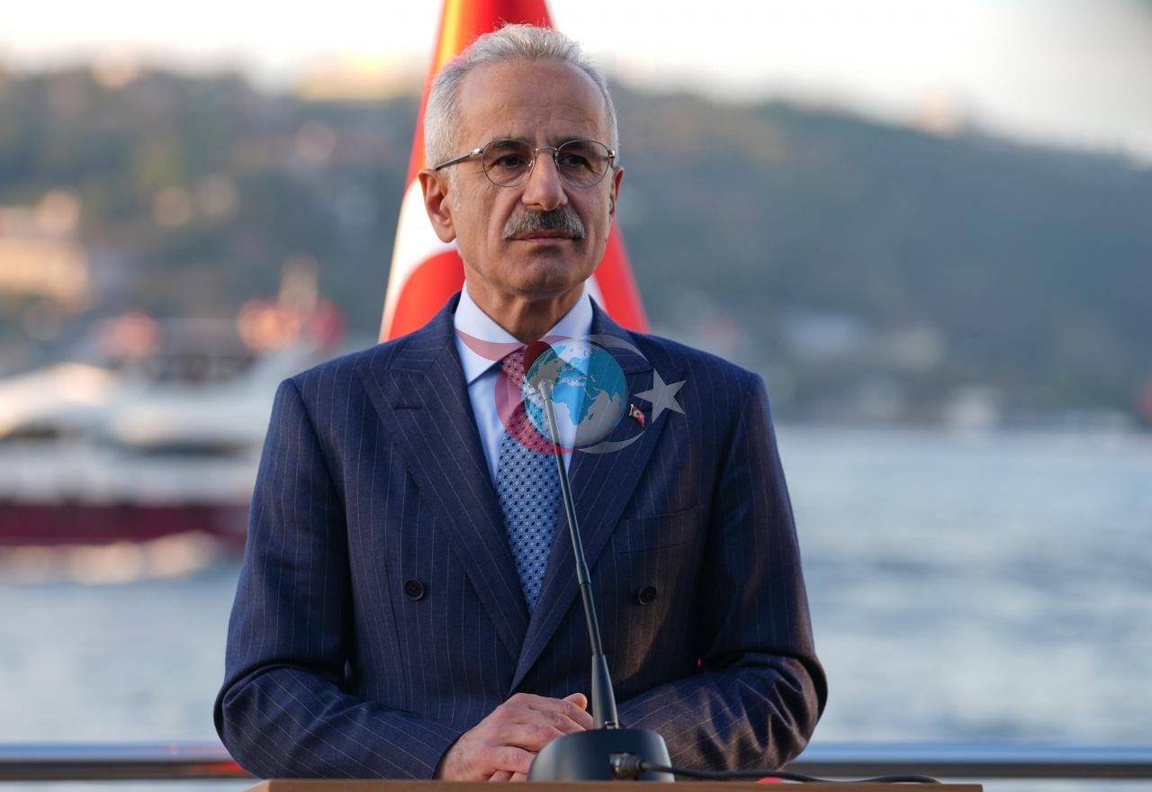 Ulaştırma ve Altyapı Bakanı Abdulkadir Uraloğlu