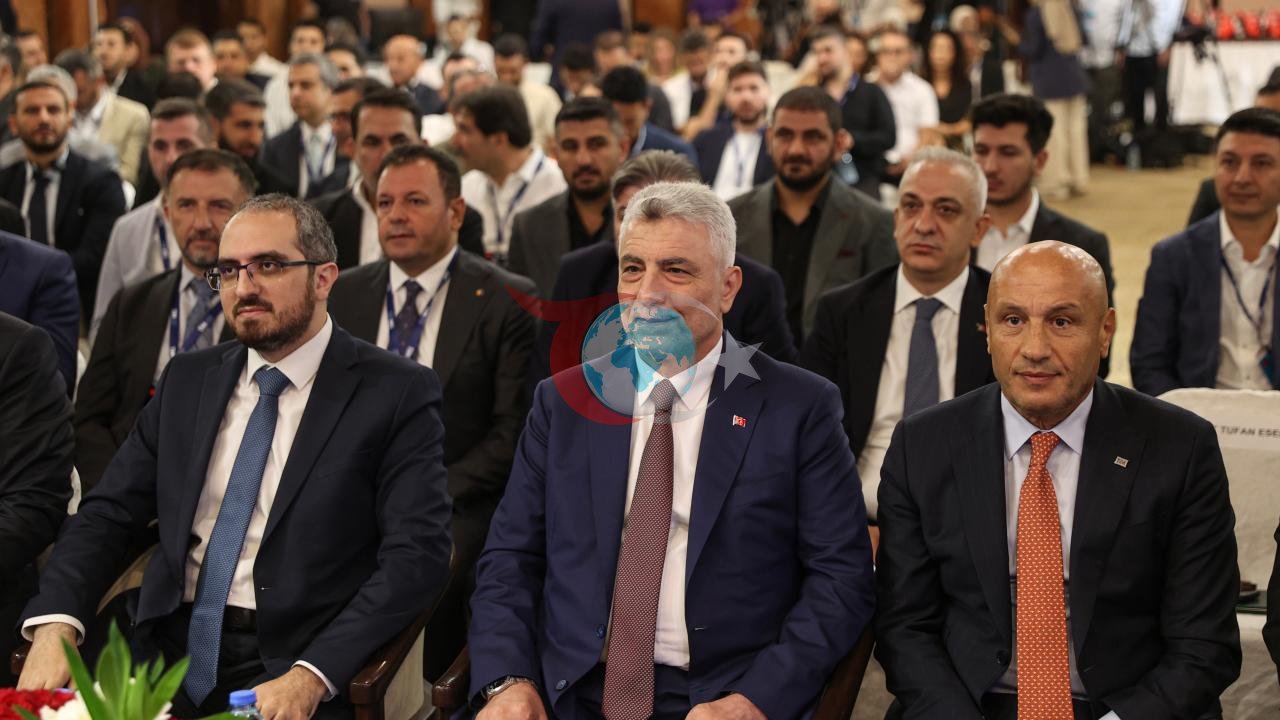 Bakan Bolat'tan Tarihi Şam Çıkışı: Suriye'nin Yeniden İmarında Kararlıyız