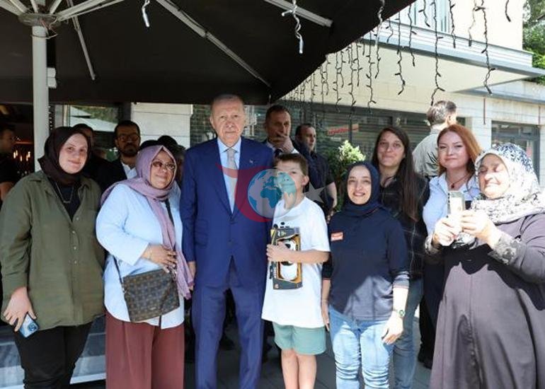 Президент Эрдоган Ченгелкөйдөгү соодагерлерди зыярат кылды