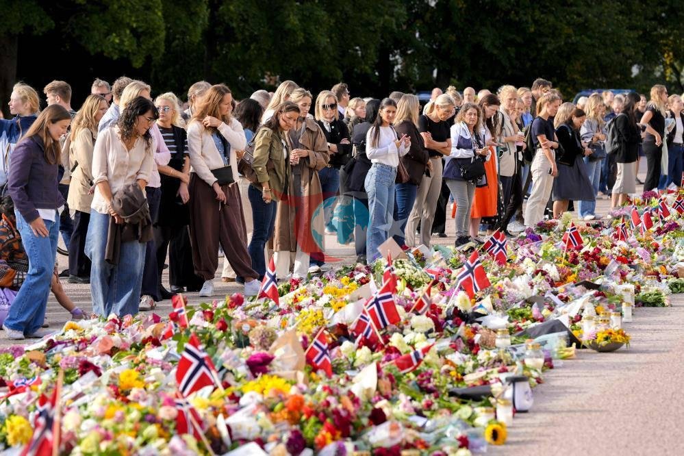Norveç kralı V Harald 89 yaşında vəfat etdi.