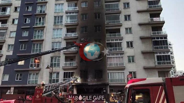 İstanbulda kafedə yanğın Iş yeri kül oldu