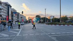 İstanbul'da Zafer Bayramı kutlamaları nedeniyle bazı yollar trafiğe kapatıldı