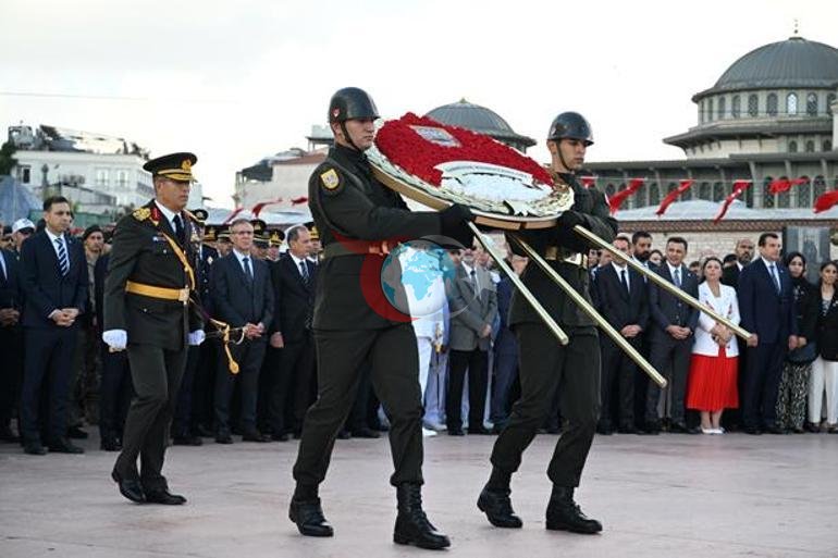 İstanbulda 30 Avqust Zəfər Bayramı mərasimi keçirildi