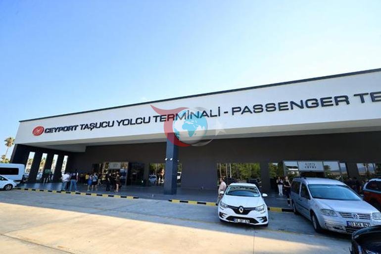 Gemi faciasının ardından kriz masası kuruldu Aileler yolcu terminaline gelmeye başladı