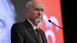 MHP лидери Бахчели ТКТР премьер-министри Бахчелиге көңүл айтты.
<h2>Шанхай кызматташтык уюму жана Түркиянын стратегиялык ролу</h2>
<p>Түркиянын «Диалог өнөктөшү» статусуна ээ болгон Шанхай Кызматташтык Уюму глобалдык саясатта жана экономикада салмагын күн санап арттырган платформа катары өзгөчөлөнүүдө. Президент Эрдогандын Бишкек саммитине катышуусу Түркиянын Чыгыш менен Батышты байланыштырган көпүрө ролун дагы бир жолу тастыктайт. Энергия коридорлору, логистикалык линиялар жана глобалдык сооданын келечеги карала турган бул тарыхый саммитте Түркиянын аймактык тынчтык жана гүлдөп өнүгүүгө кошкон салымы эң жогорку деңгээлде билдирилет.</p>
<img data-src=