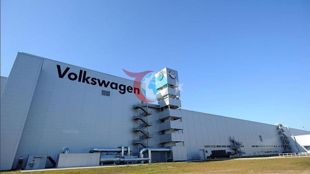 Volkswagen'de Tarihi Kriz: 4 Dev Fabrika Kapanma Riskiyle Karşı Karşıya, 50 Bin Kişi İşsiz Kalabilir!