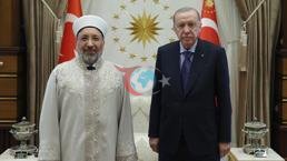 Cumhurbaşkanı Erdoğan, Diyanet İşleri Başkanı Arpaguş'u kabul etti