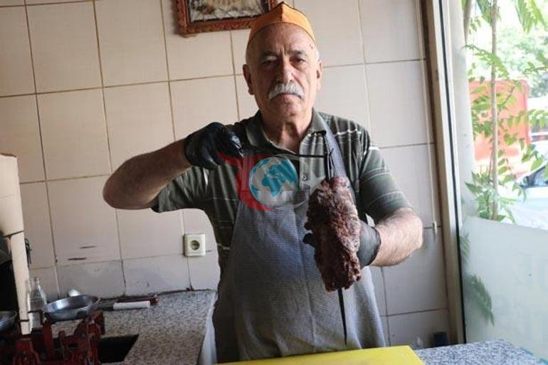 Dünyaya gönderdi, bir tek İzmir’e gönderemedi: Ona üzülüyorum