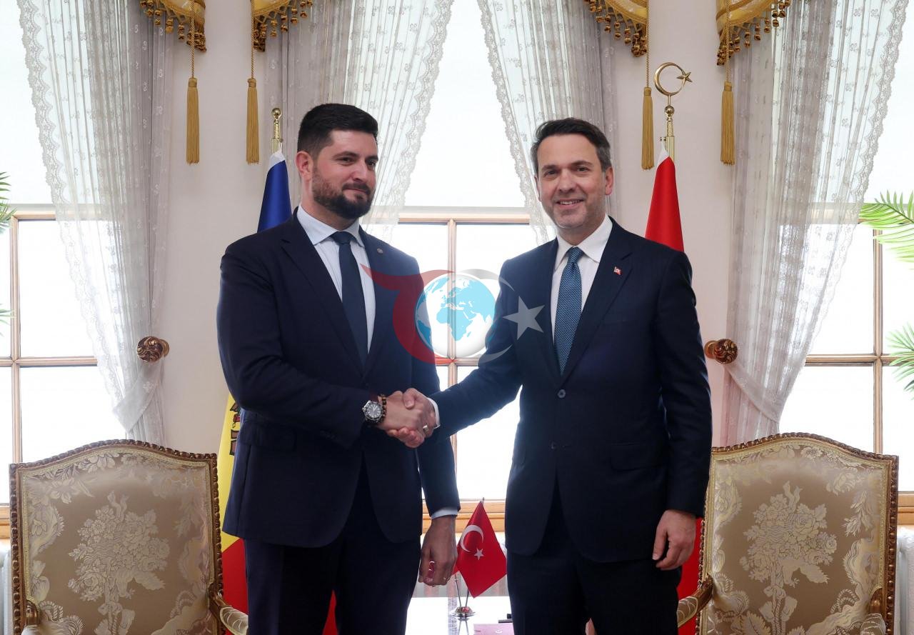 Energetika va tabiiy resurslar vaziri Alparslan Bayraktar 2026-yil 21-may kuni Istanbul tabiiy resurslar sammitida (INRES) ishtirok etish uchun Turkiyaga kelgan Moldova Energetika vaziri Dorin Junghietu bilan birga Istanbulda