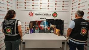 Bilimlər Antalya Hava Limanında ələ keçirdi. Düz 18 kilo, 921 qram Antalya Hava Limanında ələ keçirildi. 921 qram