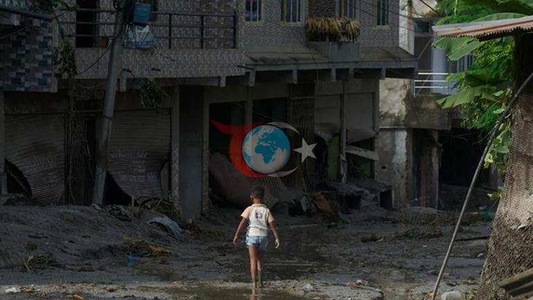 Nepaldeki sel felaketinde hayatını kaybedenlerin sayısı 1355e çıktı