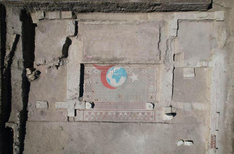 Pompeiopolis Antik Kenti’nde 105 metrekarelik zemin mozaiği açığa çıkarıldı