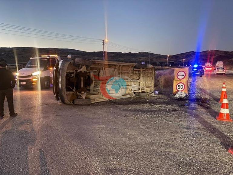 Kırıkkalede işçi servisi otomobille çarpışıp devrildi 14 yaralı