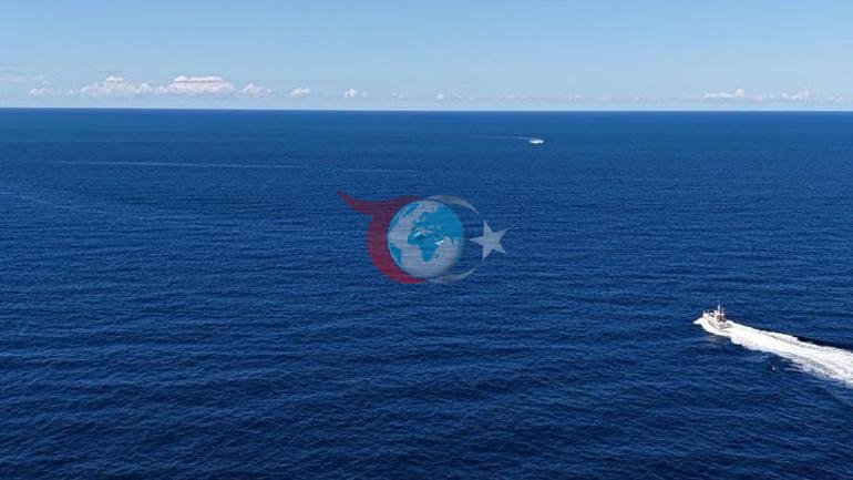 Son dakika... Gürcistandan havalanan küçük uçak, Rize açıklarında denize acil iniş yaptı