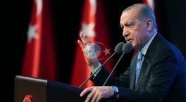 Prezident Erdog'an Izmirning ozod etilganligining yilligi munosabati bilan xabar e'lon qildi.

<h2>Mintaqaviy barqarorlik va iqtisodiy hamkorlik jarayoni</h2>
<p>So'nggi paytlarda Turkiya va Iroq o'rtasidagi diplomatik aloqalarning tezlashishi bilan ikki davlat o'rtasidagi iqtisodiy hamkorlik ham chuqurlashmoqda. Heybet Halbusining Anqaraga tashrifi mintaqaviy rivojlanish yo'l loyihalari va energiya liniyalari xavfsizligi kabi strategik sarmoyalarni amalga oshirish nuqtai nazaridan katta ahamiyatga ega. Uchrashuvda ikki davlat farovonligini oshirishga xizmat qiladigan loyihalar bo‘yicha kelishuvga erishilgani ta’kidlandi.</p>

<h2>Prezident Erdo'g'anning Izmir ozodligining yilligi munosabati bilan murojaati</h2>
<p>Prezidentlik majmuasidagi ziyofat bilan bir qatorda Prezident Rajap Tayyip Erdo'g'an, Izmirning dushman ishg'olidan ozod etilganining yilligi munosabati bilan mazmunli xabar e'lon qildi. Erdog’an o’z maktubida vatan mustaqilligi yo’lida jonini fido qilgan barcha qahramonlar, shahidlar va faxriylarni rahm-shafqat, shukronalik va shukronalik bilan yodga olishini bildirdi.</p>
                        </div>

                        <aside class=