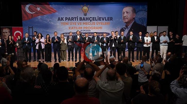 Bahçelievlerde CHPli 3 meclis üyesi AK Partiye geçti
