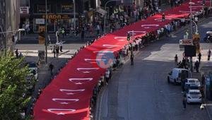 Bakanlar, İzmirin düşman işgalinden kurtuluşunun 104. yıl dönümünü kutladı