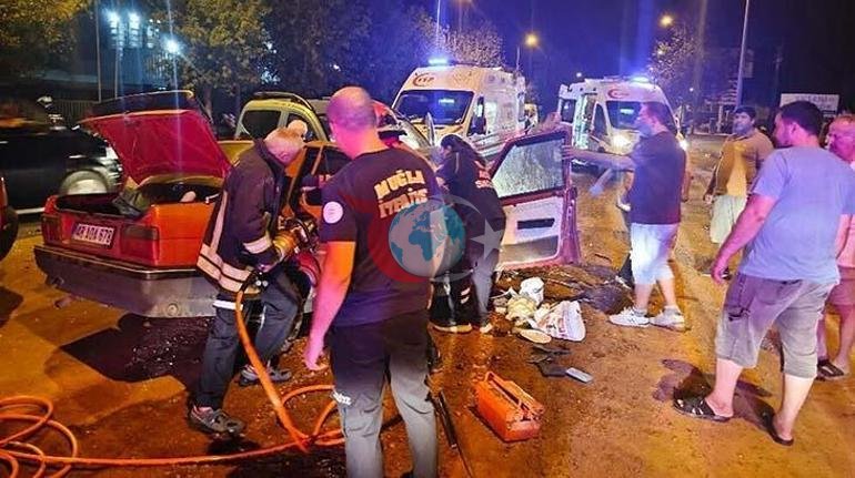 Muğlanın Fethiye şəhərində dəhşətli qəza kamerada. Ölən və yaralananlar var
