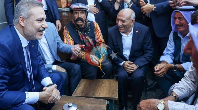 Dışişleri Bakanı Hakan Fidana Diyarbakırda yoğun ilgi