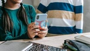 Fransada məktəblərdə telefon qadağası başladı: Sistem necə işləyir