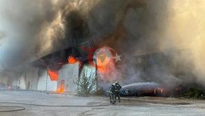 Antaliyada yong'in 5 ta omborni kulga aylantirdi