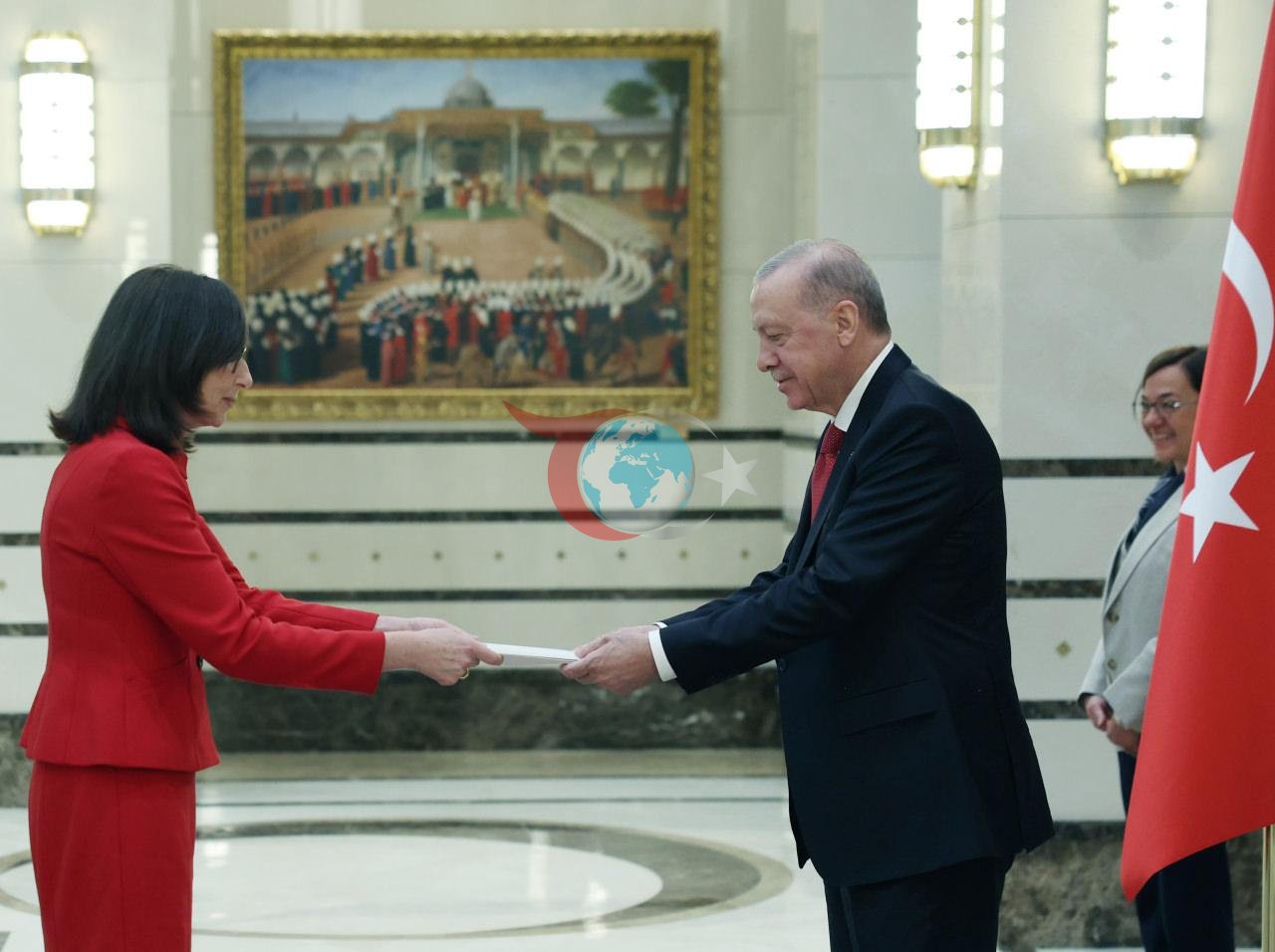 Prezident Rejep Taýyp Erdogan we Iňlis ilçisi Jennifer Elizabet Anderson
