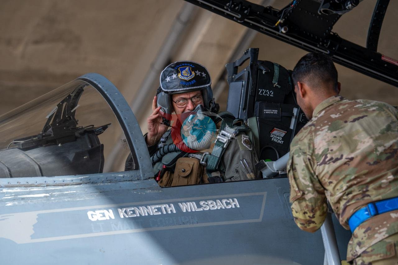 ABŞ Hərbi Hava Qüvvələri Komandanı General Kennet Wilsbach