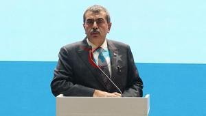Vazir Tekin: Imom xatip maktablari dunyoda brend bo'lishi kerak bo'lgan dasturdir