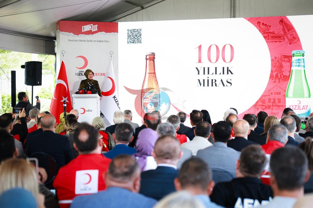 TURKIYA Qizil Yarim Oy Jamiyati Prezidenti Fatma Meriç Yilmaz