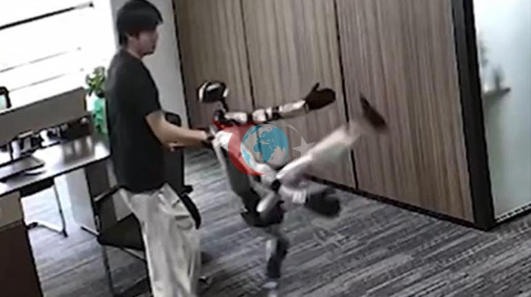 Bilim kurgu gerçeğe dönüştü İnsansı robot, geliştiricisini dövdü