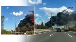 İstanbul'da TEM Otoyolu'nda TIR yangını! Bölgede uzun araç kuyrukları oluştu
