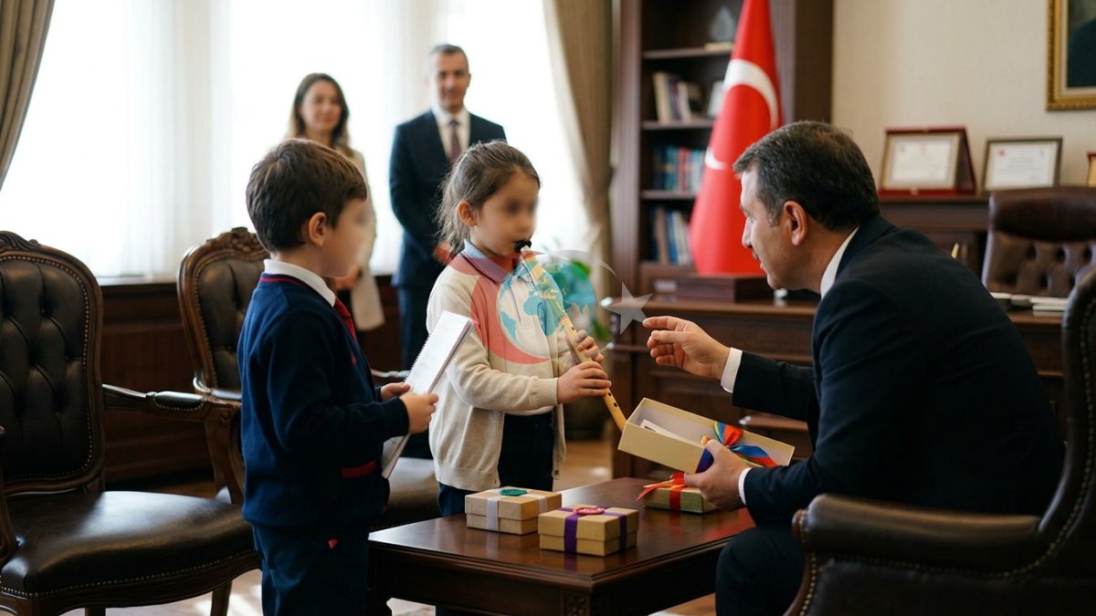 Bakan Yusuf Tekin, Cumhurbaşkanı Erdoğan ile Şarkı Söyleyen Minik Yetenekleri Makamında Ağırladı